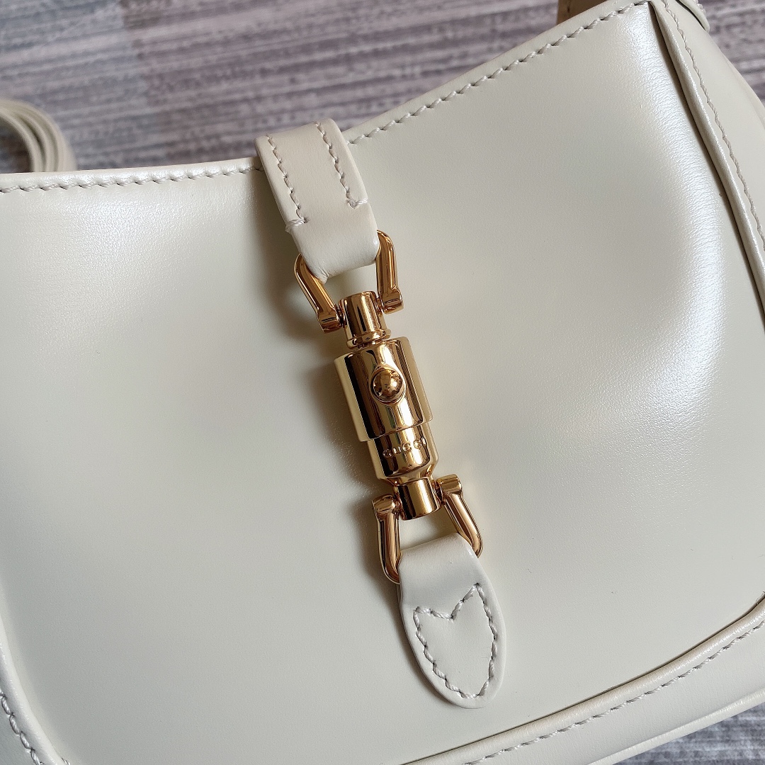 Gucci Jackie 1961 Mini Shoulder Bag 637091 White